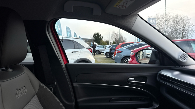 Jeep Avenger 115kW Summit 54kWh 5dr Auto Electric Hatchback